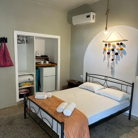 Village Holidays - Chelonaria *