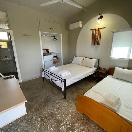 Village Holidays - Chelonaria Lejlighed *