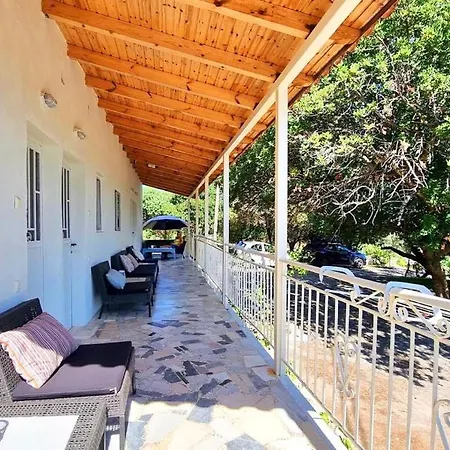 Village Holidays - Chelonaria Apartment
