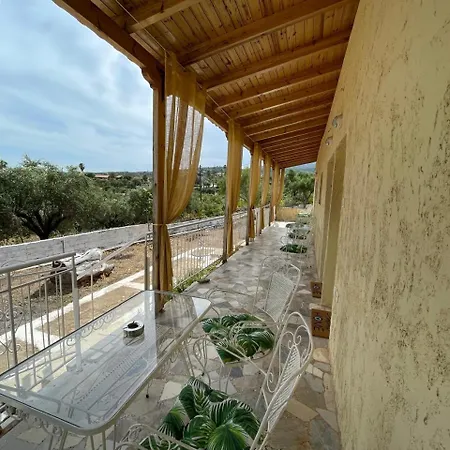 Village Holidays - Chelonaria *