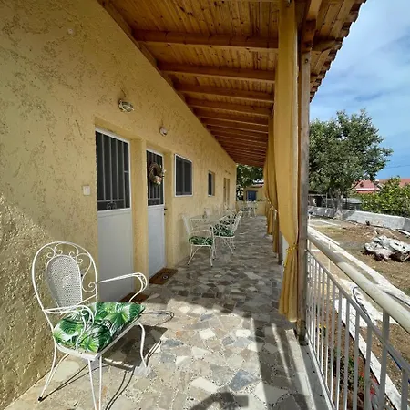 Village Holidays - Chelonaria