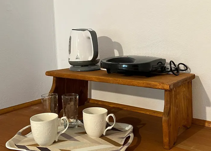 Village Holidays - Chelonaria *