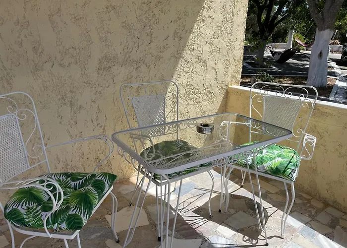 Village Holidays - Chelonaria